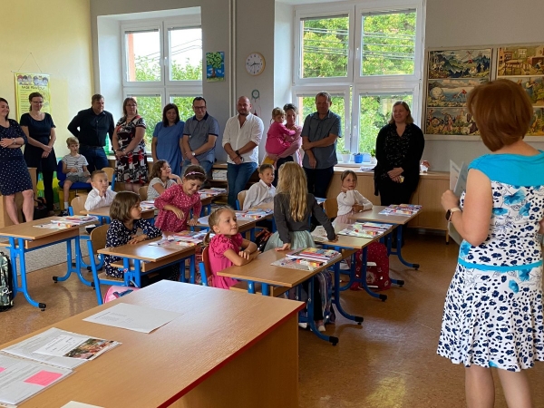 NOVÝ ŠKOLNÍ ROK ZAHÁJEN