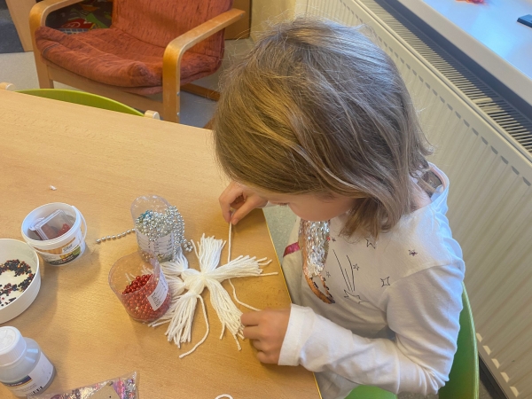 HNĚDÝ LISTOPAD VE ŠD