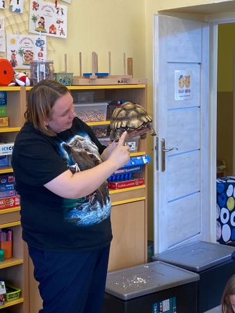 HNĚDÝ LISTOPAD VE ŠD