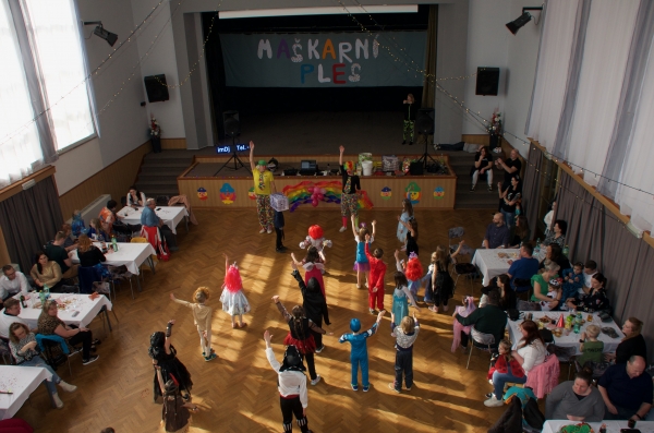 Maškarní ples za námi