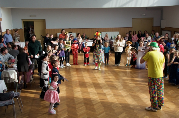 Maškarní ples za námi