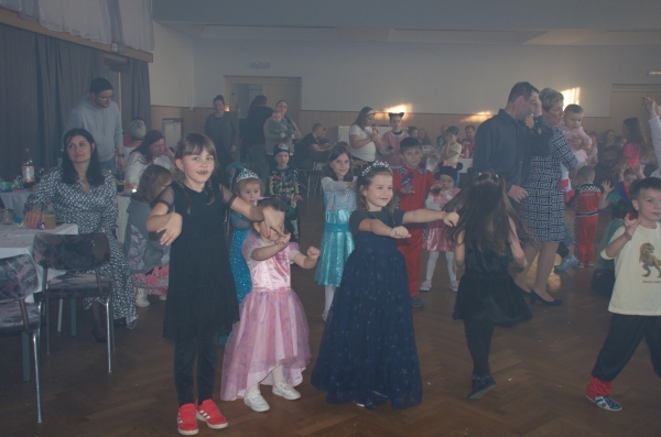 Maškarní ples za námi