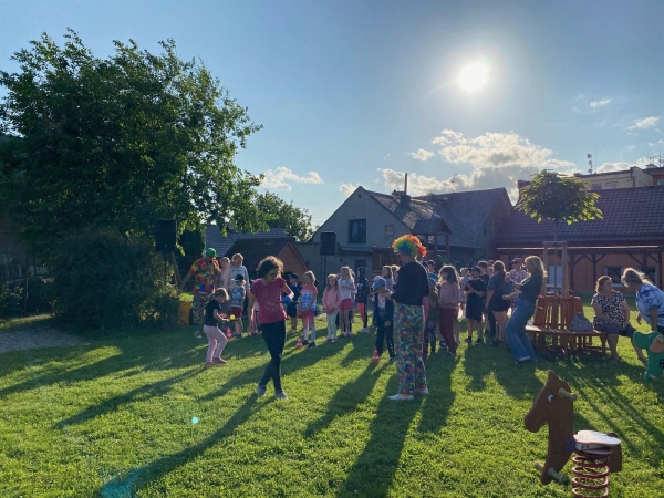 NOČNÍ SPANÍ VE ŠKOLE