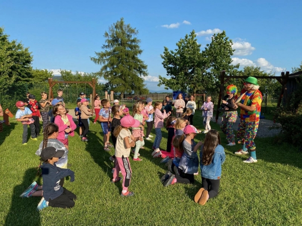 NOČNÍ SPANÍ VE ŠKOLE