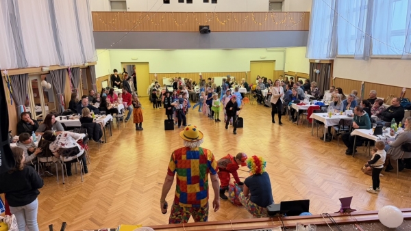 Maškarní ples se vydařil