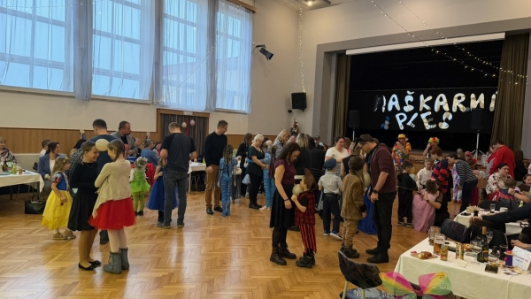 Maškarní ples se vydařil