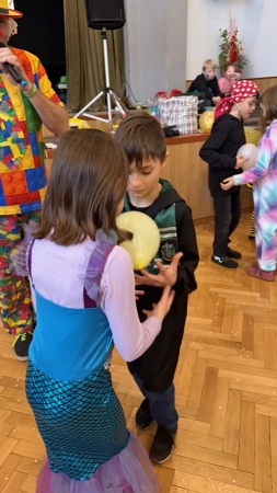 Maškarní ples se vydařil