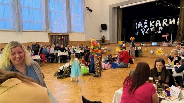 Maškarní ples se vydařil