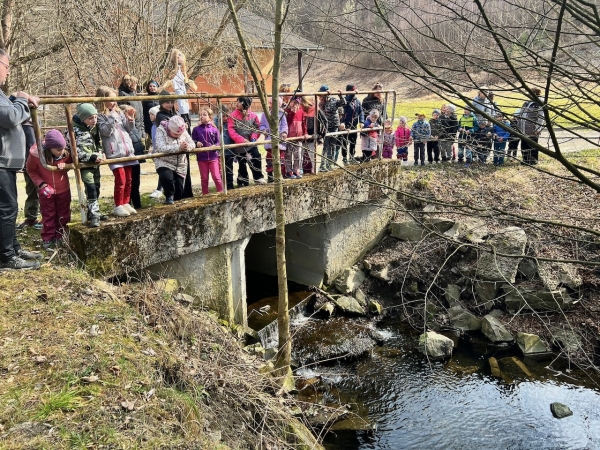 Vynášení Moreny – společná akce dětí z MŠ a ZŠ