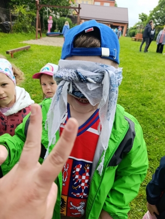 Den dětí na školní zahradě